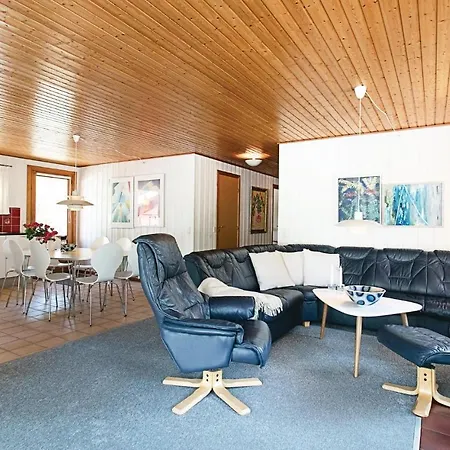 Awesome Home In Nexo With Kitchen *